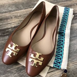 Tory Burch Flats in Tan *SOLD*